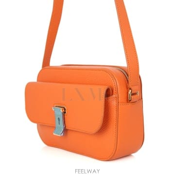 BALLY �̽����ڢ��߸� LOLY �Ѹ� ī�޶� ũ�ν��� ������ ���̽����ڹ߸� LOLY �Ѹ� ī�޶� ũ�ν��� ������ ���