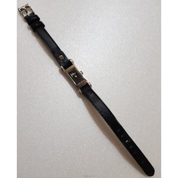 디올 여성 가죽 손목시계
