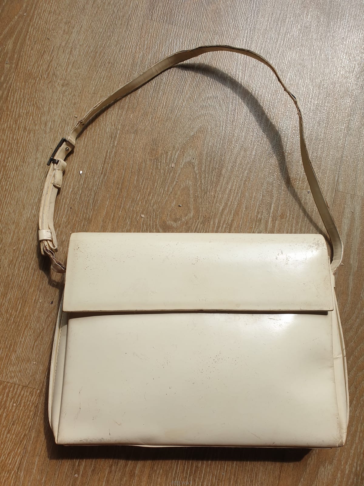 GUCCI ��ǰ Ư������~[��ǰ] ���� ��Ƽ�� ���� �̴� ����� / �÷��� ���̺��� �÷� 60~70��� ���� ���������ǰ Ư������~[��ǰ] ���� ��Ƽ�� ���� �̴� ����� / ��