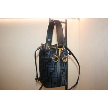 FENDI [Ÿ����]FENDI  ��� ��Ʈ���� FF�ڼ� ���� ĵ���� �̴���Ʈ��[������Ϲ��][Ÿ����]FENDI  ��� ��Ʈ���� FF�ڼ� ���� ĵ���� �̴���