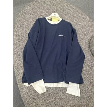 Acne 26FW ��ũ�� �������̾�� �ս����� Ƽ����26FW ��ũ�� �������̾�� �ս����� Ƽ����