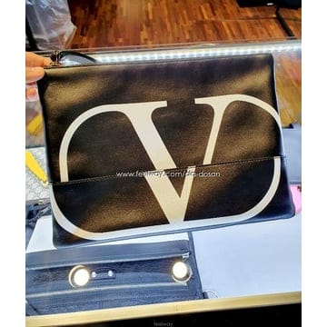 Valentino *ALA* ���Ϲ߼�  �߷�Ƽ�� V �ΰ� ��Ʈ�� Ŭ��ġ��*ALA* ���Ϲ߼�  �߷�Ƽ�� V �ΰ� ��Ʈ�� Ŭ��ġ��