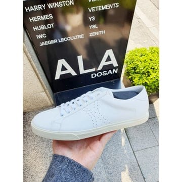 당일 *ALA* SALE 셀린느 펀칭 가죽 스니커즈