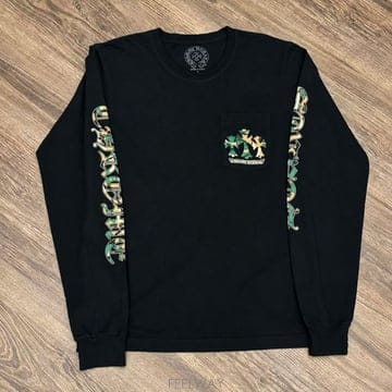 Chrome Hearts 24SS ũ������ ī�� �ö��� �ս����� Ƽ����24SS ũ������ ī�� �ö��� �ս����� Ƽ����