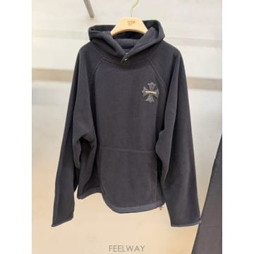 Chrome Hearts 26FW ũ������ ũ�ν� ��ġ �ĸ��� �ĵ� Ƽ����26FW ũ������ ũ�ν� ��ġ �ĸ��� �ĵ� Ƽ����
