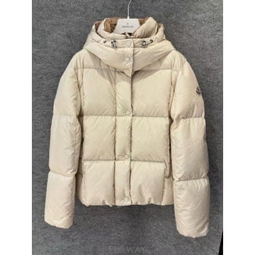 Moncler 26FW ��Ŭ���� CASTELNEW �е� ����26FW ��Ŭ���� CASTELNEW �е� ����