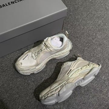 Balenciaga 26FW �߷��þư� Ʈ���� ����2 ����Ŀ��26FW �߷��þư� Ʈ���� ����2 ����Ŀ��