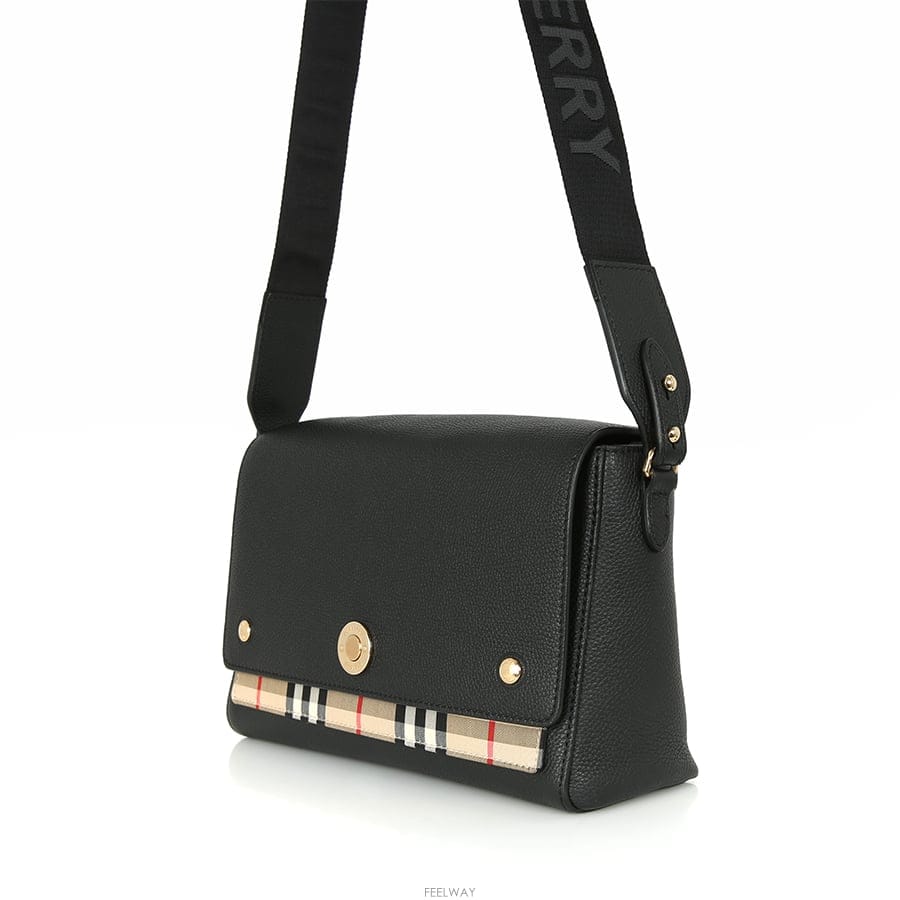 Burberry �̽����ڢ������� ���� ��Ƽ�� üũ ��Ʈ ũ�ν��ٵ�� ���� 8021110�̽����ڹ����� ���� ��Ƽ�� üũ ��Ʈ ũ�ν��ٵ�� ����