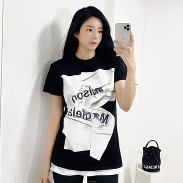 [당일출고] 메종마르지엘라 FW 로고 프린트 여성 반팔티셔츠 블랙 S51GC0499S22816 90
