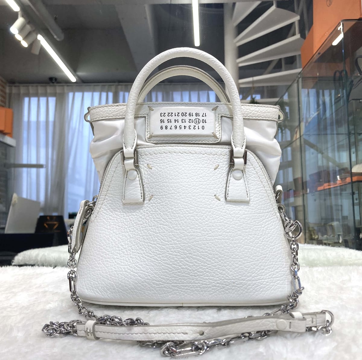 Maison Margiela ���� ���������� ����ũ�� 5AC�� ȭ��Ʈ s56wg0081-J070701���� ���������� ����ũ�� 5AC�� ȭ��Ʈ s56wg0081-J07070