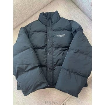 Balenciaga 26FW �߷��þư� �ΰ� �е� ����26FW �߷��þư� �ΰ� �е� ����