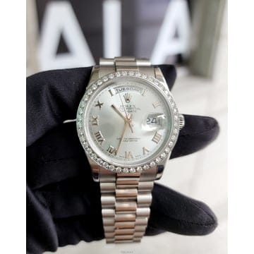 Rolex ���� *ALA* �η��� ���̵���Ʈ �÷�Ƽ�� �ǹ��� �������̾ƴ��� *ALA* �η��� ���̵���Ʈ �÷�Ƽ�� �ǹ��� ��������