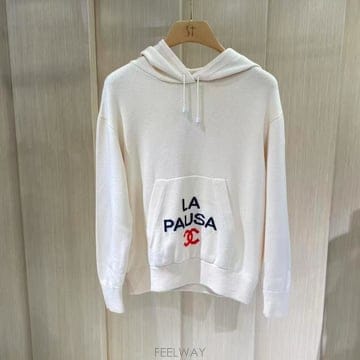 CHANEL 26FW ���� �ΰ� �ĵ� Ƽ����26FW ���� �ΰ� �ĵ� Ƽ����