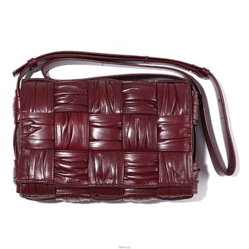 Bottega Veneta ���װ�����Ÿ ī��Ʈ�� ũ�ν��� �ø��� �е�� �ٷѷ� ���� 717089 V2FY1 2250���װ�����Ÿ ī��Ʈ�� ũ�ν��� �ø��� �е�� �ٷѷ� ��