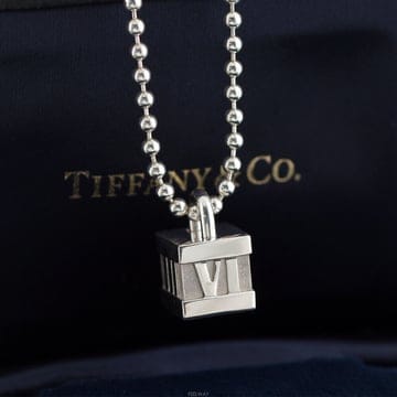 TIFFANY & Co TIFFANY & Co Ƽ�ĴϾ��� ����� ��Ҹ� 54cmTIFFANY & Co Ƽ�ĴϾ��� ����� ��Ҹ� 54cm