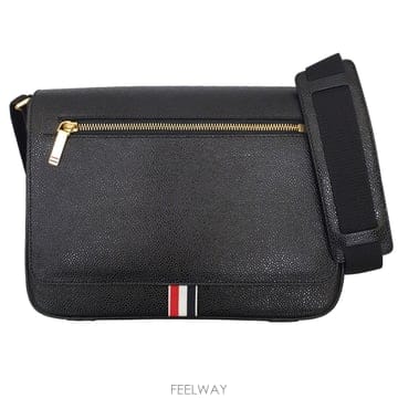 Thom Browne ����� ������ ũ�ν��� MAG143B 00198 001����� ������ ũ�ν��� MAG143B 00198 001