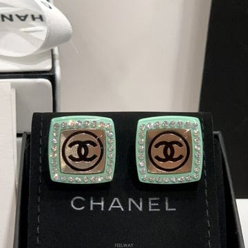 CHANEL [����] ��ǰ/�ι躸��/����/���� �Ͱ���/�����ΰ�� �׸� ������ ũ����Ż[����] ��ǰ/�ι躸��/����/���� �Ͱ���/�����ΰ�� �׸� 