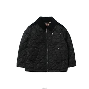버버리 키즈 다이아몬드 퀄팅 자켓 블랙