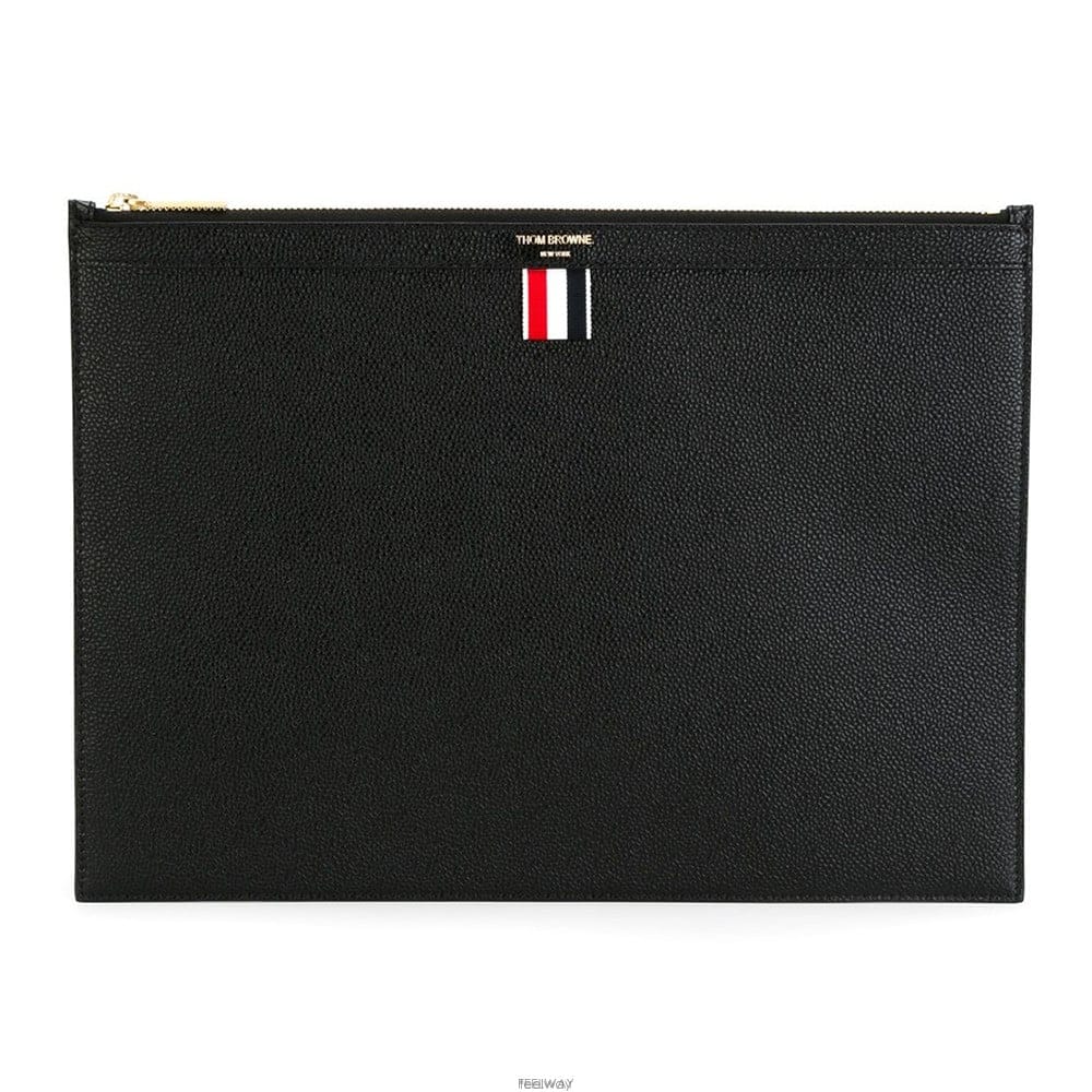 26FW 톰브라운 페블그레인 미디움 클러치 블랙 MAC021L 00198 001