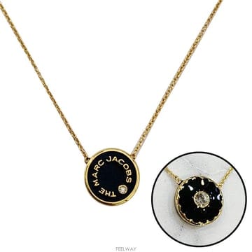 마크 제이콥스 메달리온 펜던트 목걸이 41mm