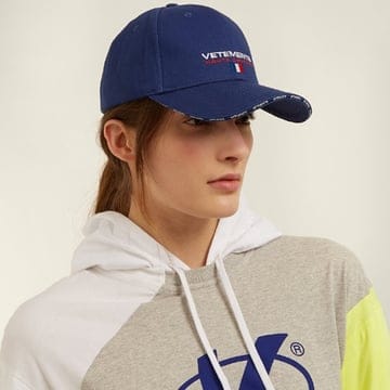 Vetements (���Ϲ��) ��Ʈ�� �Ż� ���̺� ���� ���� �ٶٸ� �ΰ� ��ĸ ����(���Ϲ��) ��Ʈ�� �Ż� ���̺� ���� ���� �ٶٸ� �ΰ� ��