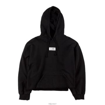 Maison Margiela [����ũ�Ÿ] 26FW MM6 ���� ���������� ��ġ �ش� �� �ĵ�Ƽ���� S52GU0235[����ũ�Ÿ] 26FW MM6 ���� ���������� ��ġ �ش� �� 