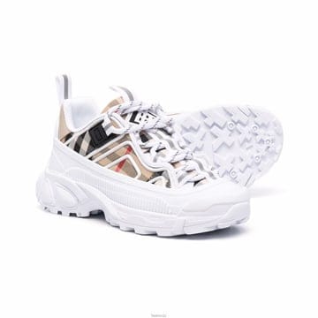 버버리 키즈 청키 하우스 체크 스니커즈