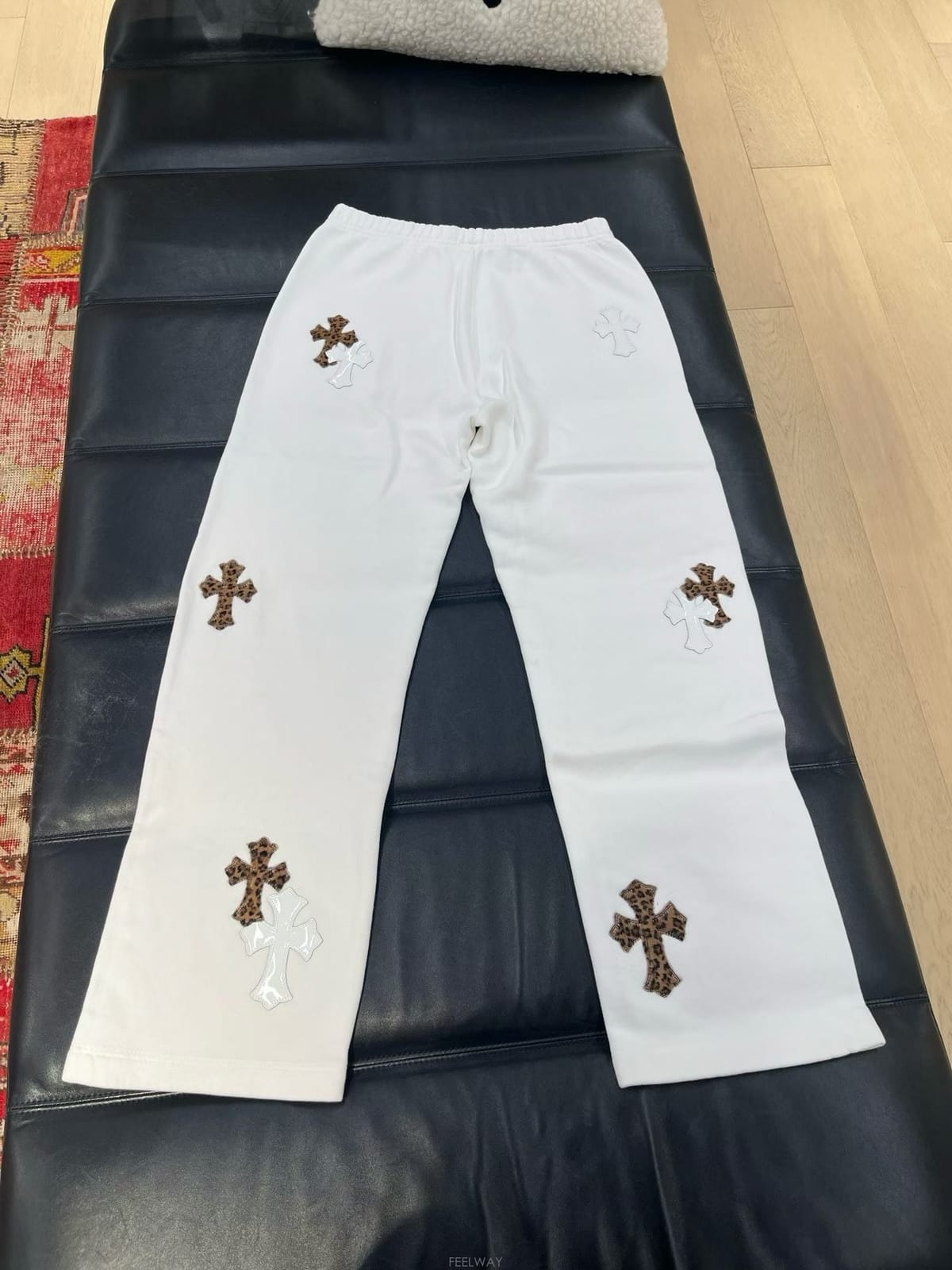 Chrome Hearts 26FW ũ������ ũ�ν� ��ġ Ʈ���̴� ����26FW ũ������ ũ�ν� ��ġ Ʈ���̴� ����