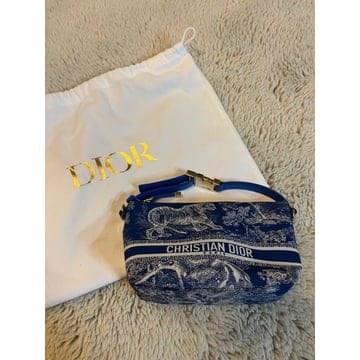 DIOR ��� Ʈ���� �븶�� ���� �Ŀ�ġ ���� ������ Ʈ���� �븶�� ���� �Ŀ�ġ ���� ����