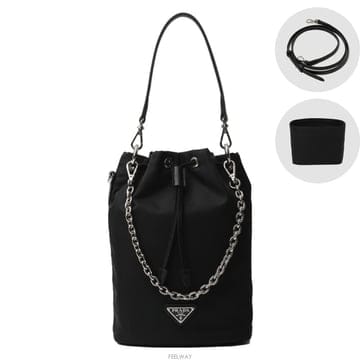 PRADA (����) ����� �ﰢ�ΰ� ��Ʈ�� �Ŀ�ġ ���� 1NS369 ����(����) ����� �ﰢ�ΰ� ��Ʈ�� �Ŀ�ġ ���� 1NS369 ����