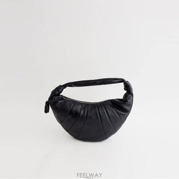 26FW 르메르 FORTUNE 크로와상백 소프트 나파 레더 - 블랙 BG0071 LL095 BK999