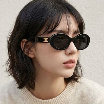 셀린느 선글라스 CL40194U 01A 명품 뿔테 오벌선글라스 뷔착용 트리옹프