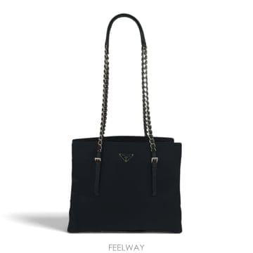 PRADA ����� �ﰢ�ΰ� ���� ü�� �̵� ���� ���������� �ﰢ�ΰ� ���� ü�� �̵� ���� �����