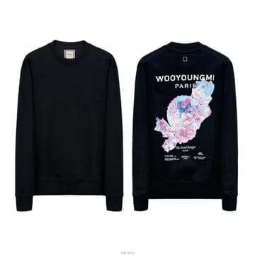 [당일출고] 우영미 3D 코랄 백로고 맨투맨 W251TS25723B
