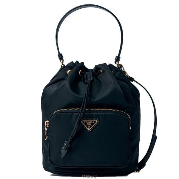 26 FW 프라다 Re Nylon 메탈 로고 포켓 드로우스트링 나일론 버킷백 1BH038 RV44 F000