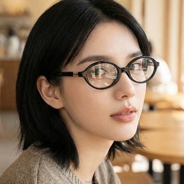 미우미우 리가드 안경 명품 블랙 뿔테 오벌 라운드 안경테 VMU01X 1AB 1O1