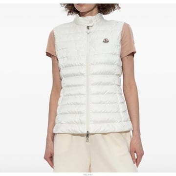 Moncler 1A00067 597YF 034 / IGENS �������� �ΰ� ��ġ �ٿ� ����Ʈ1A00067 597YF 034 / IGENS �������� �ΰ� ��ġ �ٿ� ����