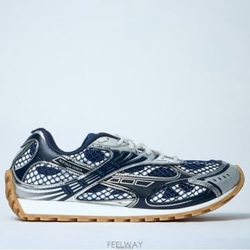 26 FW 보테가 베네타 오르빗 Orbit 메쉬 판넬 메탈릭 스니커즈 실버블루 741357 V2X40