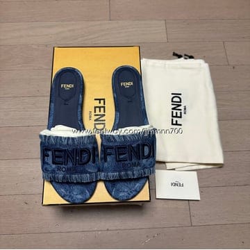 펜디 뮬(36.5)새상품