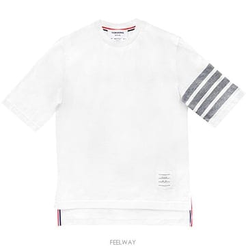 Thom Browne [�����] �缱���� �������� �� ������ ������ ȭ��Ʈ ���� Ƽ���� FJS102G 07862 100 / TE[�����] �缱���� �������� �� ������ ������ ȭ��Ʈ 