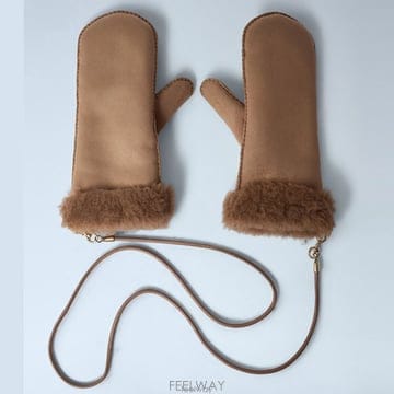 막스마라 스트랩 디테일 글러브 샌드
