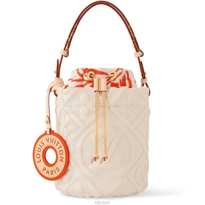 Louis Vuitton 26 FW ���̺��� LVacation �� �����̼� ������ �׸�Ŭ�ν� ��ư ��Ŷ��26 FW ���̺��� LVacation �� �����̼� ������ �׸�Ŭ�ν�