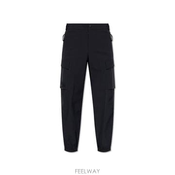 26 FW 몽클레어 그레노블 카고 포켓 팬츠 블랙 J20972A00003597FA