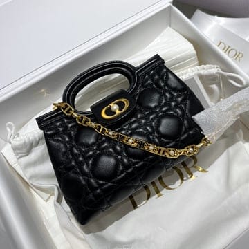 DIOR [����] ��ǰ/�ι躸��/����/��� ���� ž �ڵ� ����Ų ��� �̴� �� ����[����] ��ǰ/�ι躸��/����/��� ���� ž �ڵ� ����Ų ��
