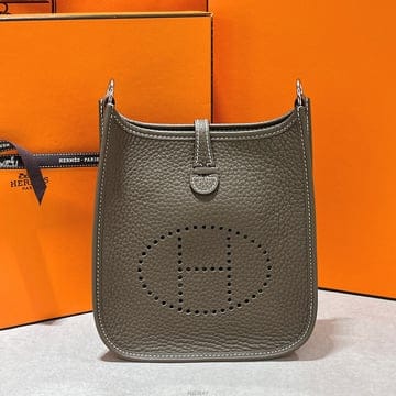 HERMES [����] ��ǰ/�ι躸��/������/�ֽŻ�/�����޽� ������ 16 Ŭ������ ������ �ȶ�� �ϵ����[����] ��ǰ/�ι躸��/������/�ֽŻ�/�����޽� ������ 16 