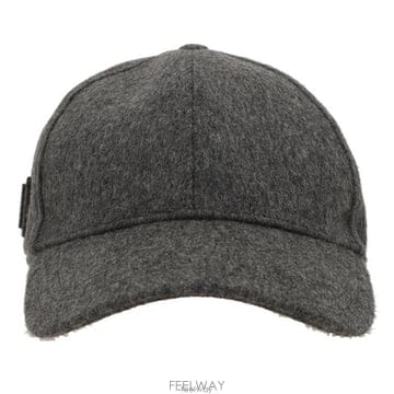 프라다 로고 디테일 베이스볼 캡