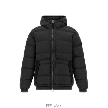 26 FW 스톤 아일랜드 로고 패치 포켓 후드 자켓 블랙 K2S154100040S0028
