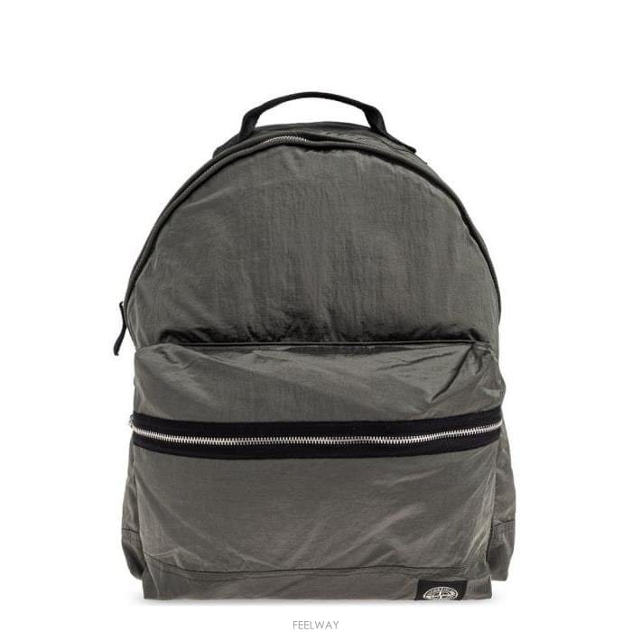 26 FW 스톤 아일랜드 로고 패치 디테일 지퍼 백팩 그레이 K2S159200014S0251