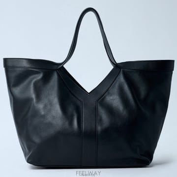 26 FW 생로랑 Y Large 와이 라지 스무스 레더 탑핸들 토트백 블랙 817602 AAEB3 1000