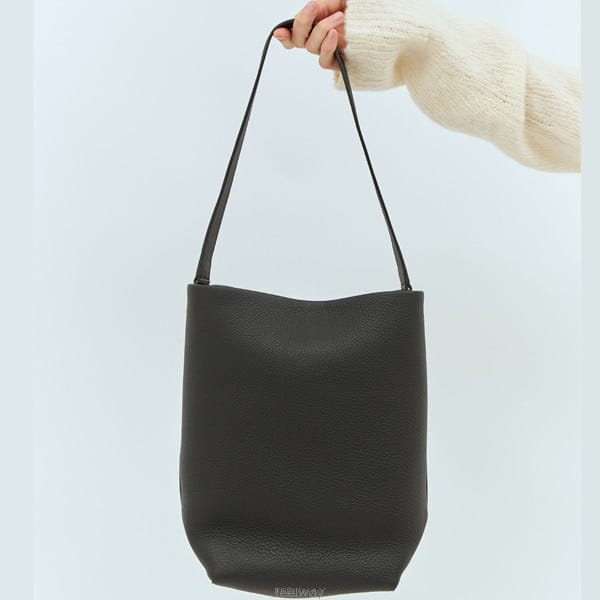 THE Row ���ο� NS ��ũ �ϵ���� ��Ʈ�� ����Ʈ ���� �̵�� ��Ʈ�� ���� W1693 L129 BAG���ο� NS ��ũ �ϵ���� ��Ʈ�� ����Ʈ ���� �̵�� ��Ʈ